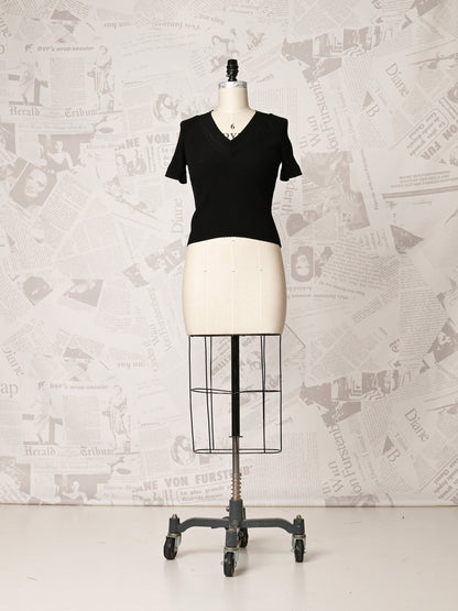 V-neck Black Knit Top - DVF Vintage