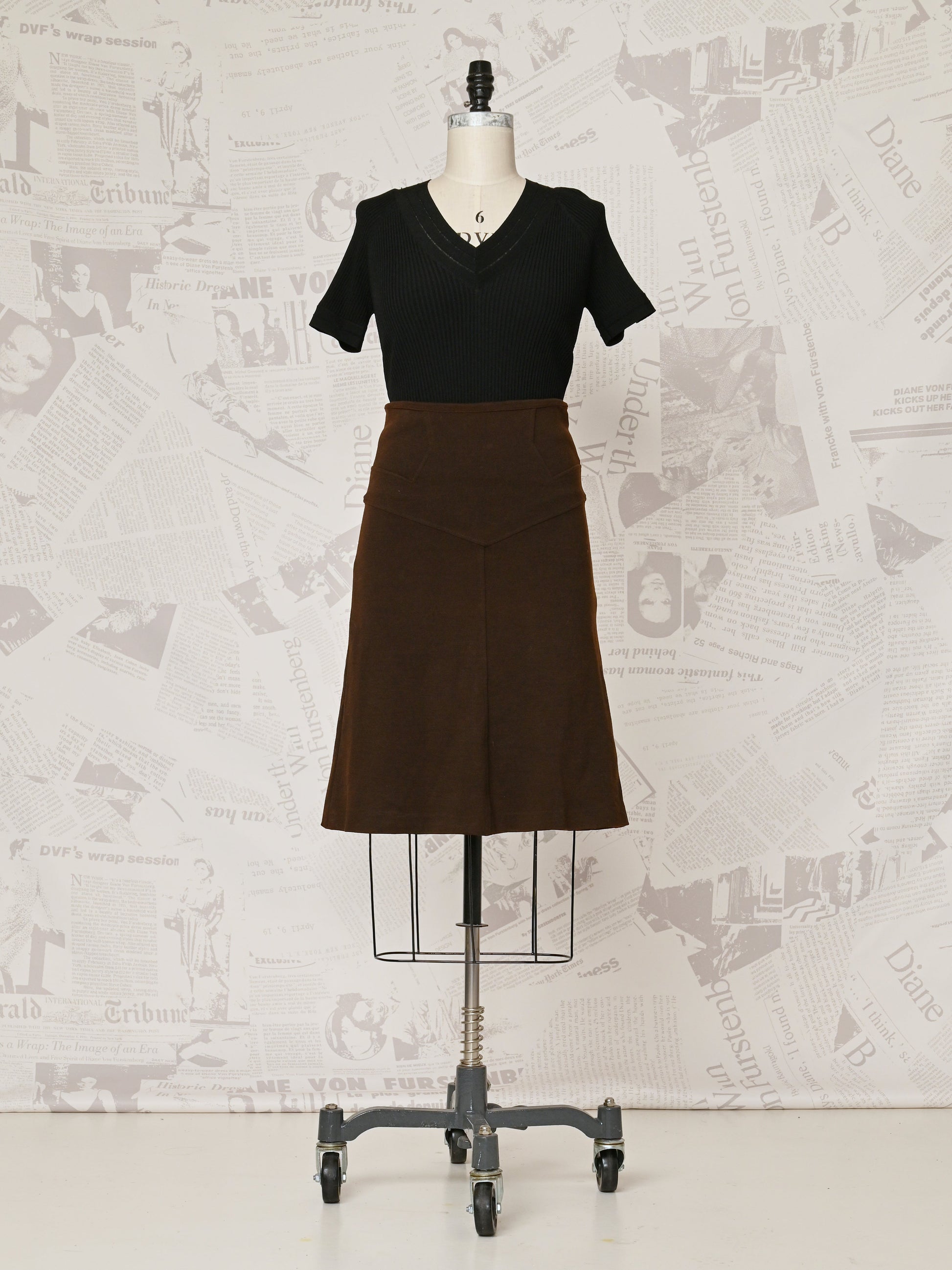 Brown Stretchy Wool Skirt - DVF Vintage